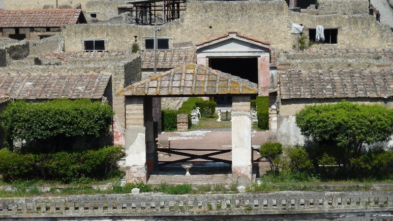 1204_herculaneum_090.jpg